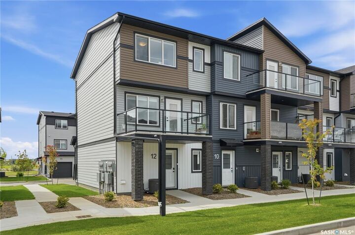 Property Photo: 651 Dubois Crescent 12 SK S7V 0R3