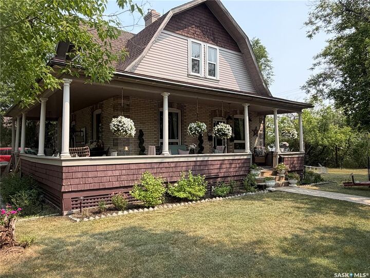 Property Photo: 715 Pacific Avenue SK S0C 0S0