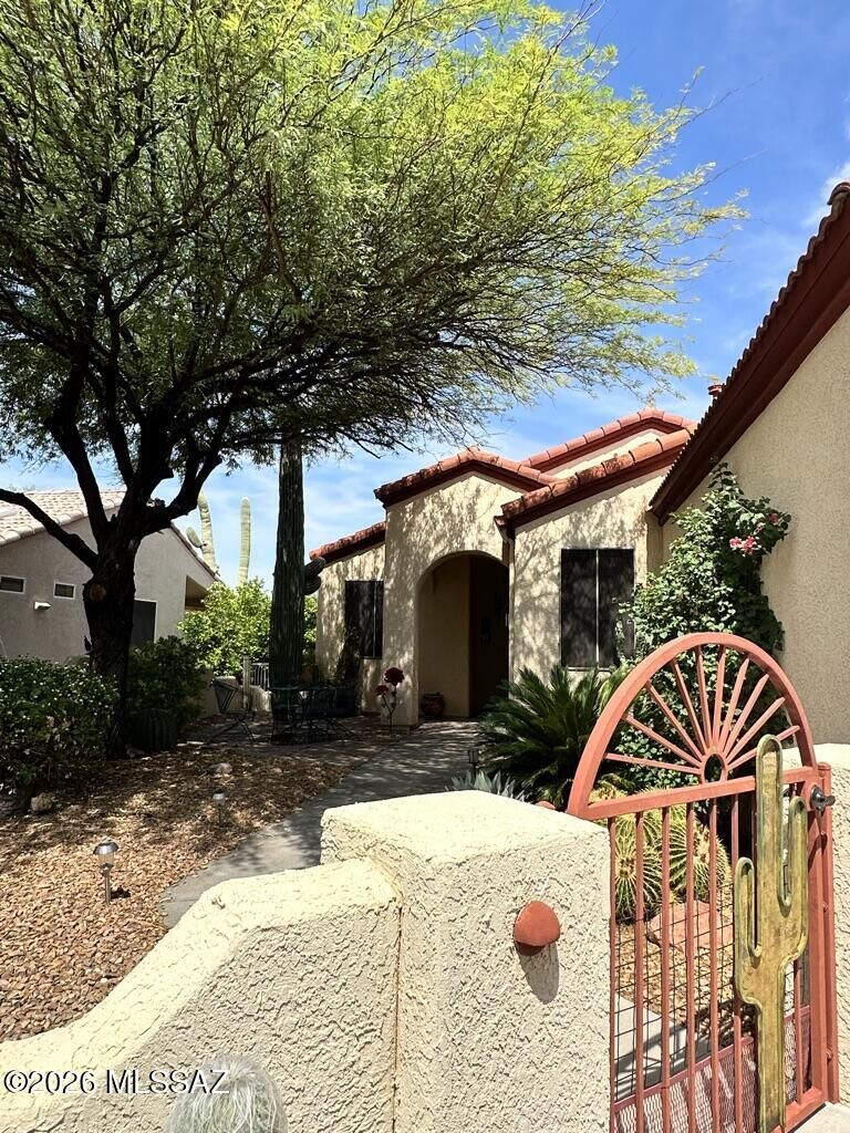 Property Photo: 2682 S Falcon View Drive AZ 85713