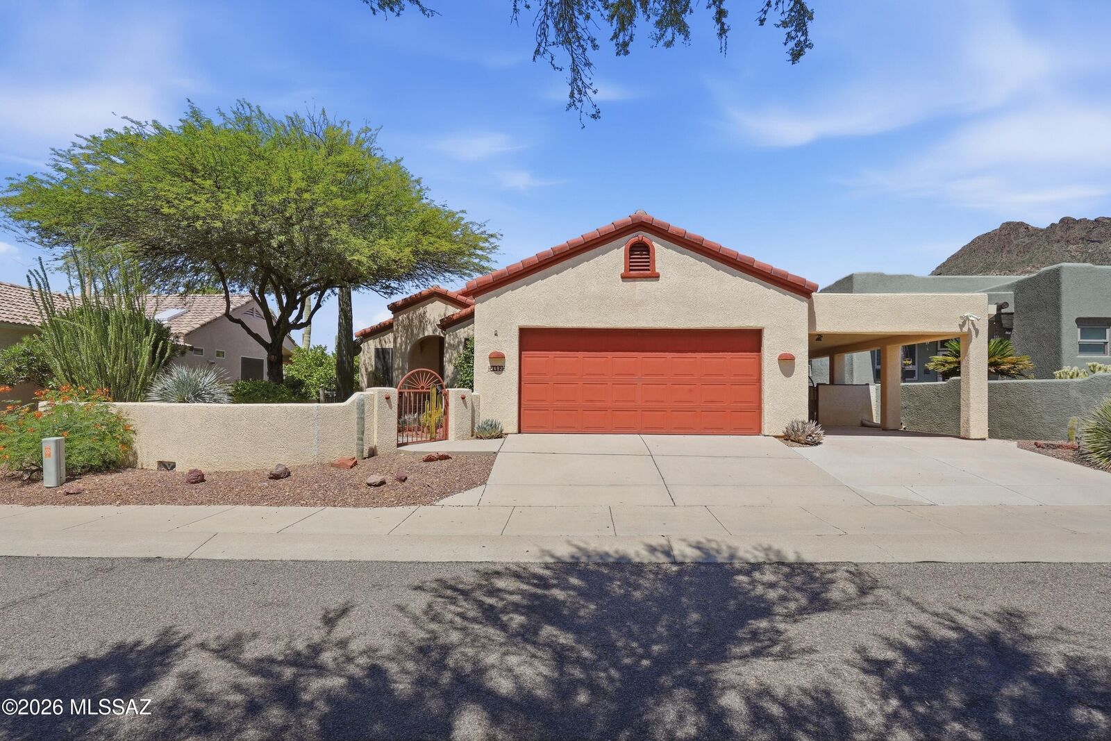 Property Photo:  2682 S Falcon View Drive  AZ 85713 