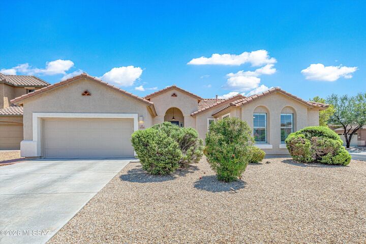 Property Photo:  12306 N Pathfinder Drive  AZ 85658 