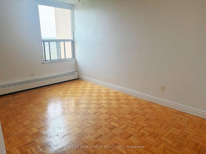 Property Photo: 15 Vicora Link Way 1802 ON M3C 1A9