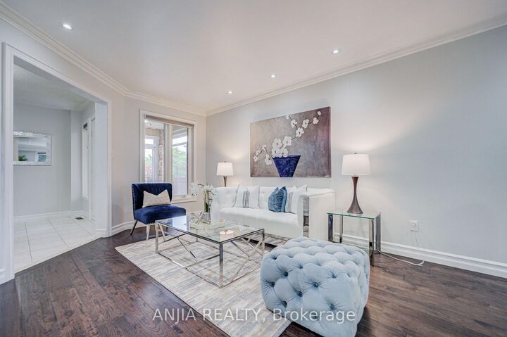 Property Photo: 7 Allayden Drive ON L1P 1L5