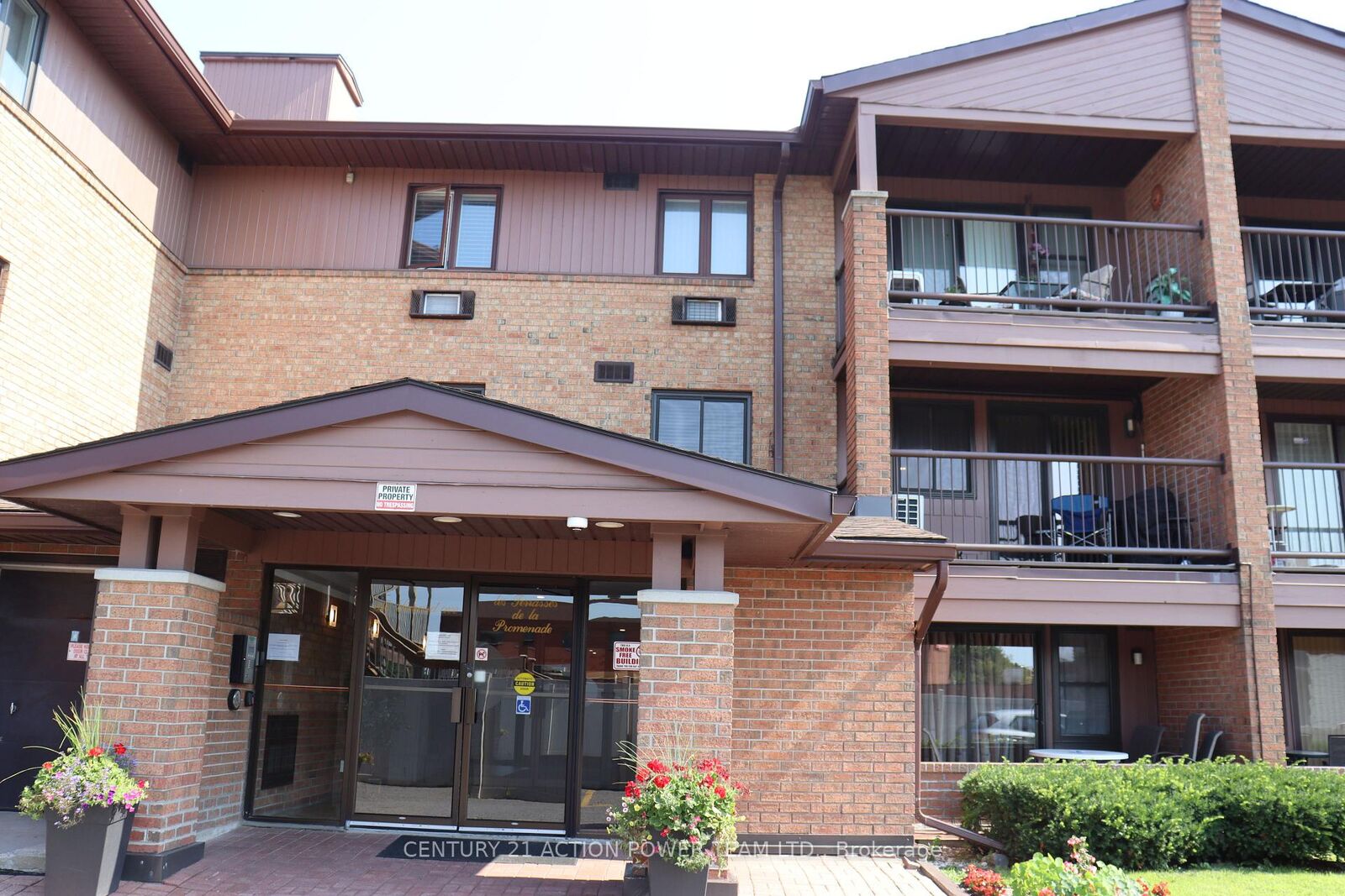 Property Photo: 316 Savard Avenue 206 ON K1L 7S2