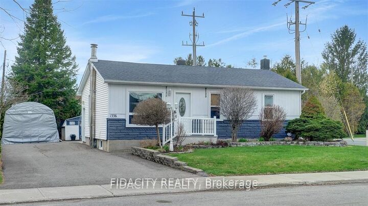 1336 St Jacques Road — photo 1
