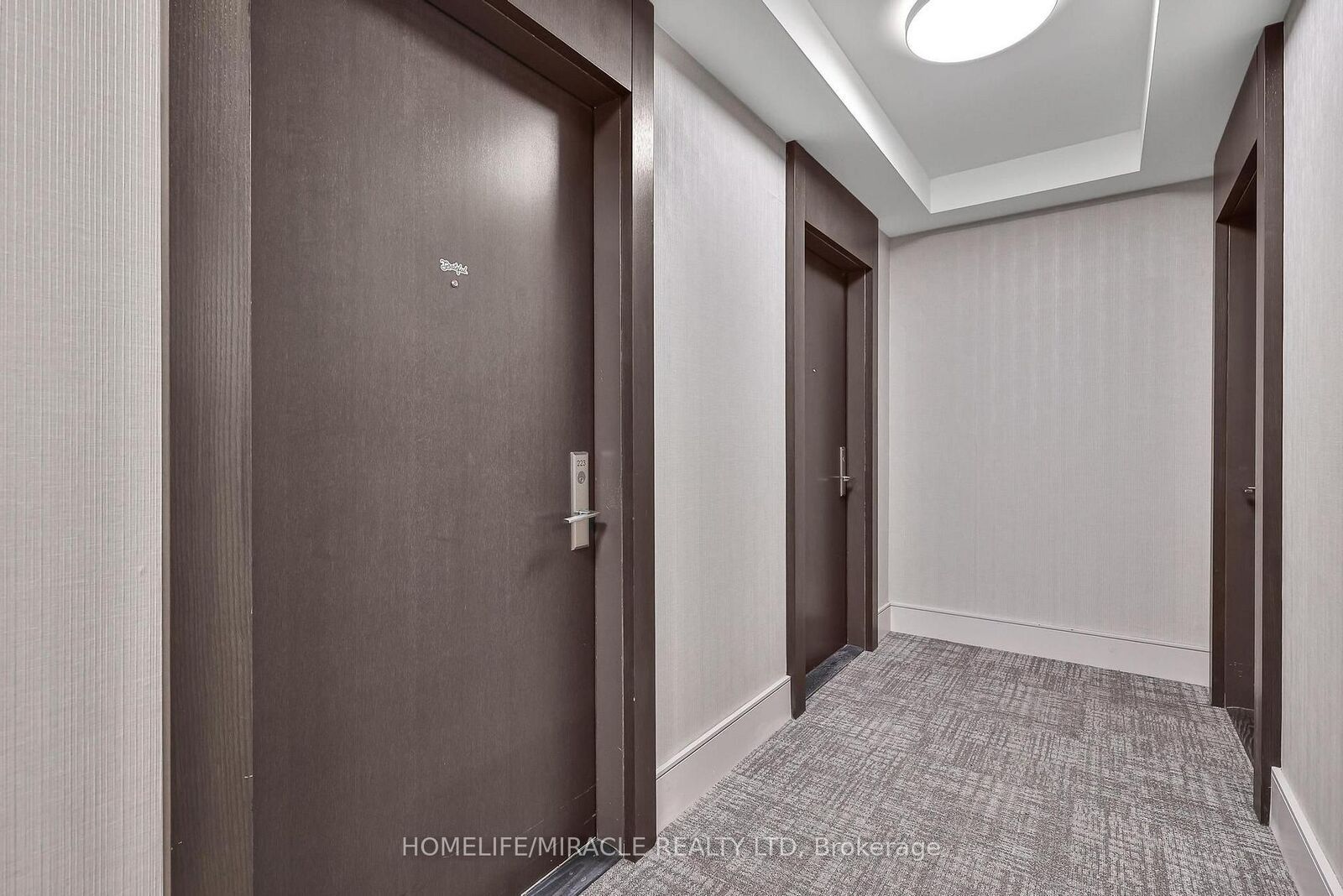 Property Photo:  9000 Jane Street 223  ON L4K 0M6 