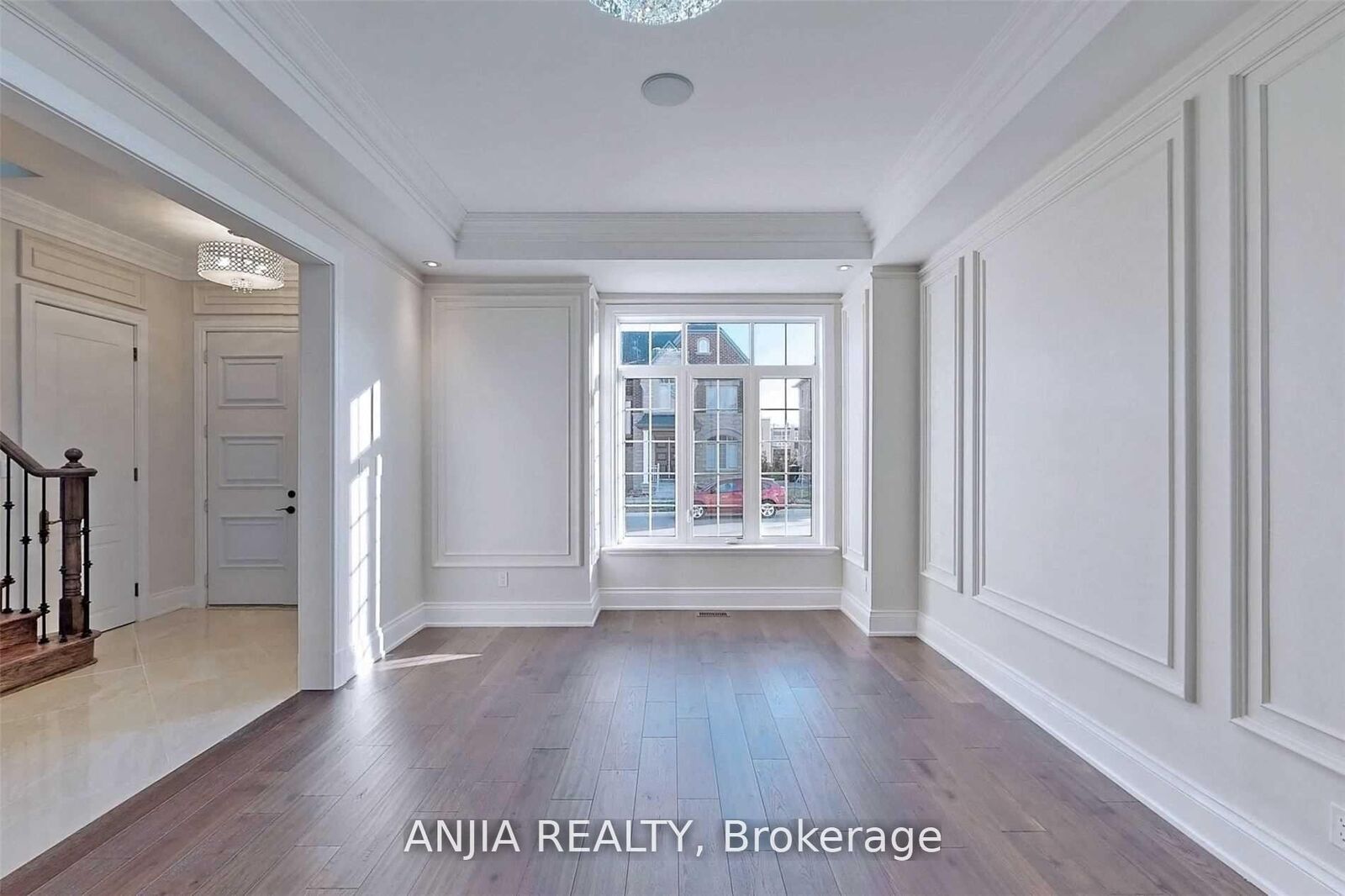 Property Photo:  6 Daniel Cozens Court  ON M2R 0A7 
