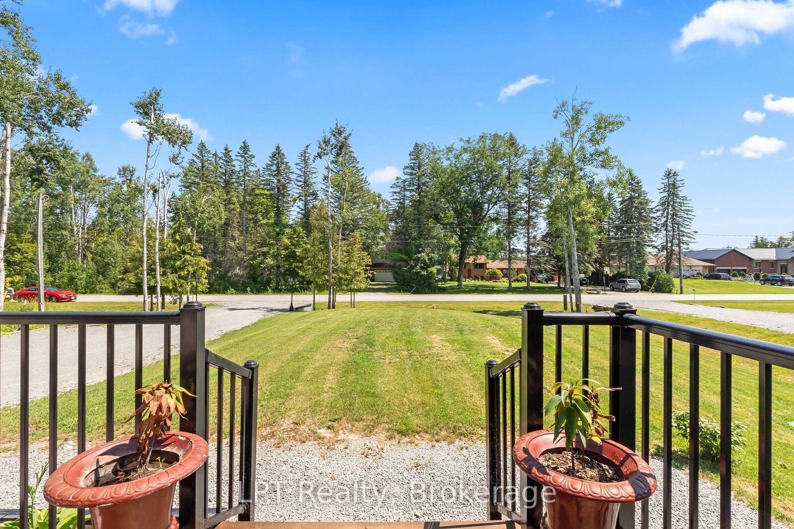 Property Photo: 61 Pinewood Boulevard ON K0M 2T0