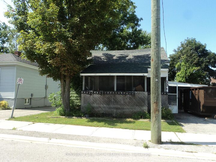 Property Photo: 137 Dufferin Street ON L3V 5T1