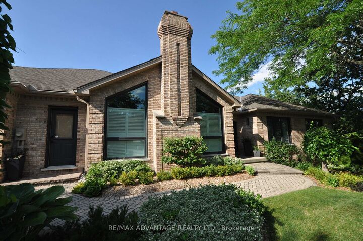 Property Photo: 1 Smallman Drive ON N6G 4R3