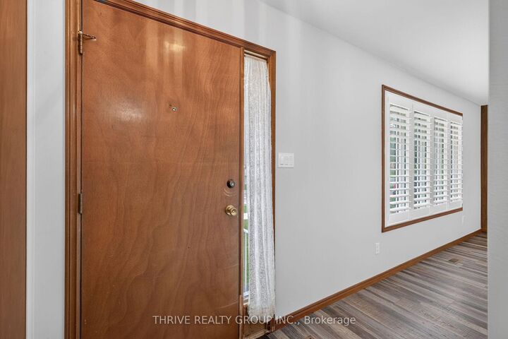 Property Photo:  1121 Gatewood Road  ON N5Y 4Z3 