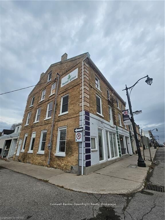 Property Photo:  441 Main Street 301  ON N0M 1S2 