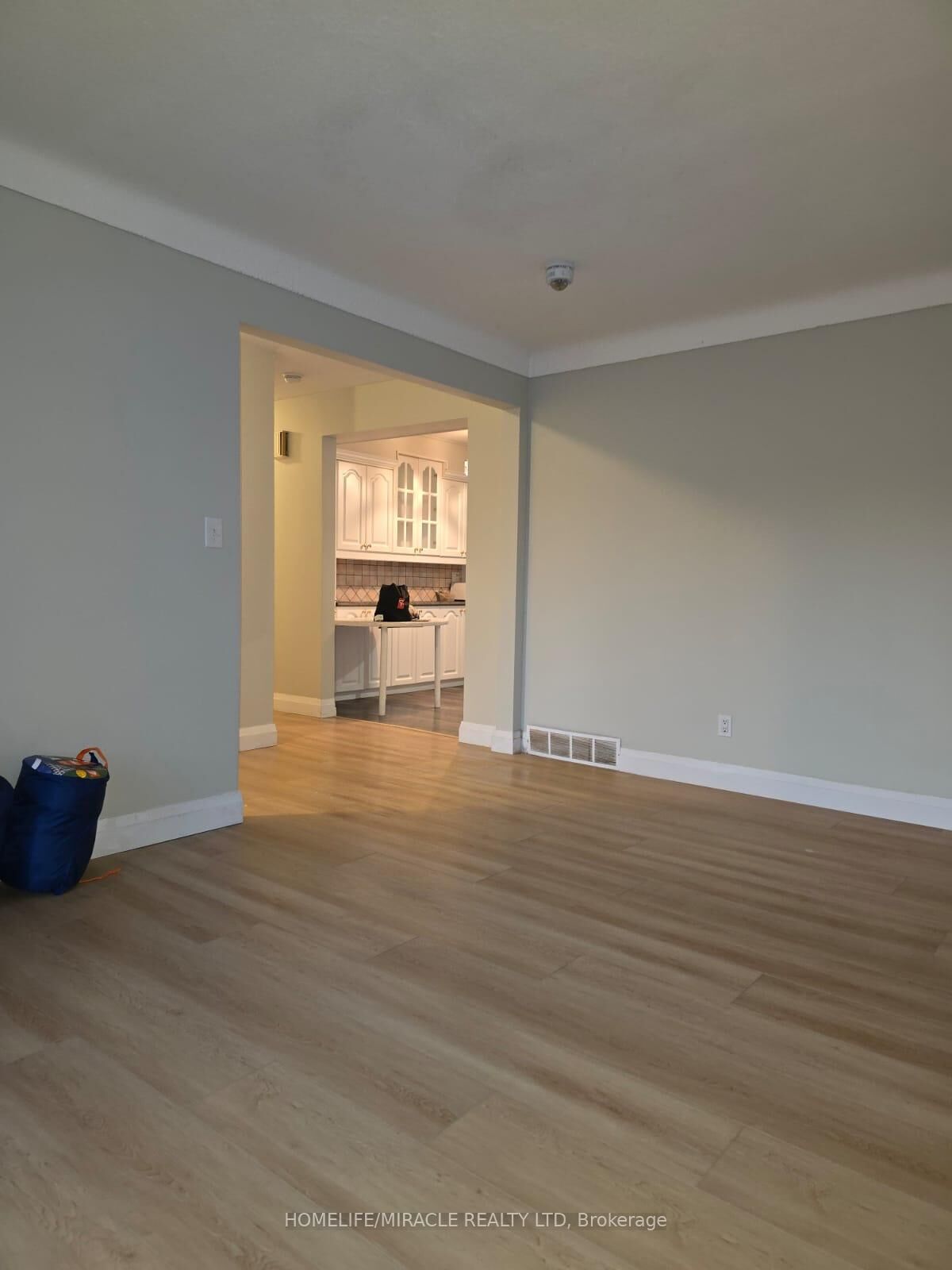 Property Photo:  26 Glengarry Road Upper  ON L2T 2V2 
