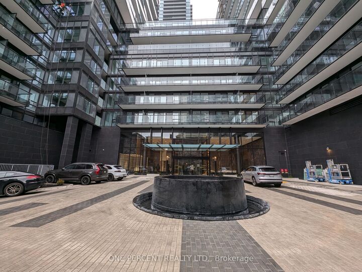 Property Photo: 127 Broadway Avenue 1104 ON M4P 1V4