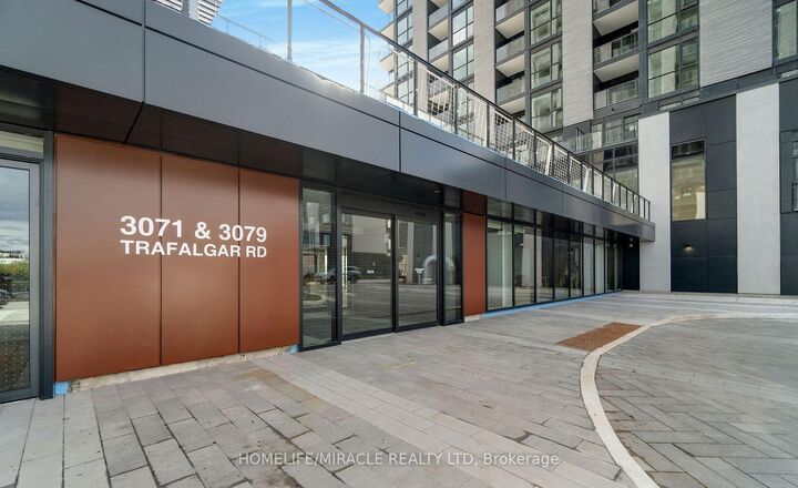 Property Photo: 3979 Trafalgar Road 1609 ON L6H 8C5