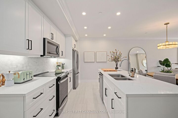 Property Photo:  1560 Upper West Avenue 307  ON N6K 0M4 