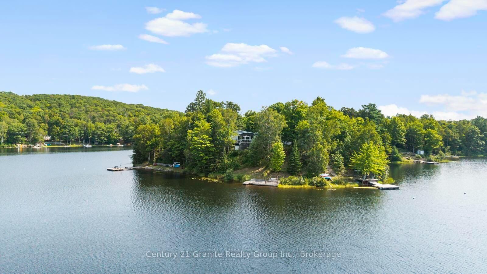 Property Photo: 64 Bentley Place ON K0L 1C0