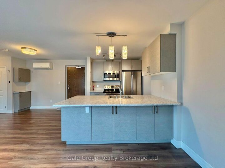Property Photo: 5 Paisley Boulevard E 201 ON L6A 1P3