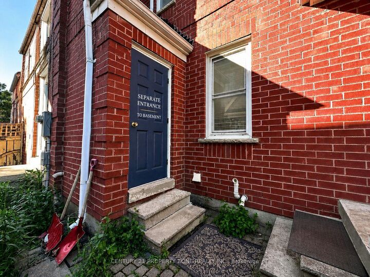 Property Photo: 65 Shady Pine Circle ON L6R 1K3