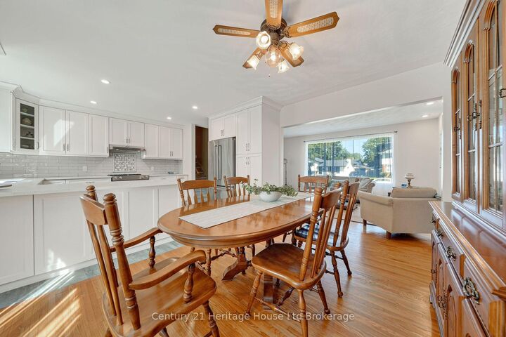 Property Photo: 812 Hughson Street ON N4S 4P7