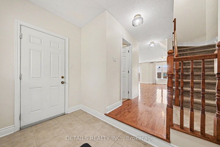 Property Photo: 261 Parkin Circle ON K1T 4G8