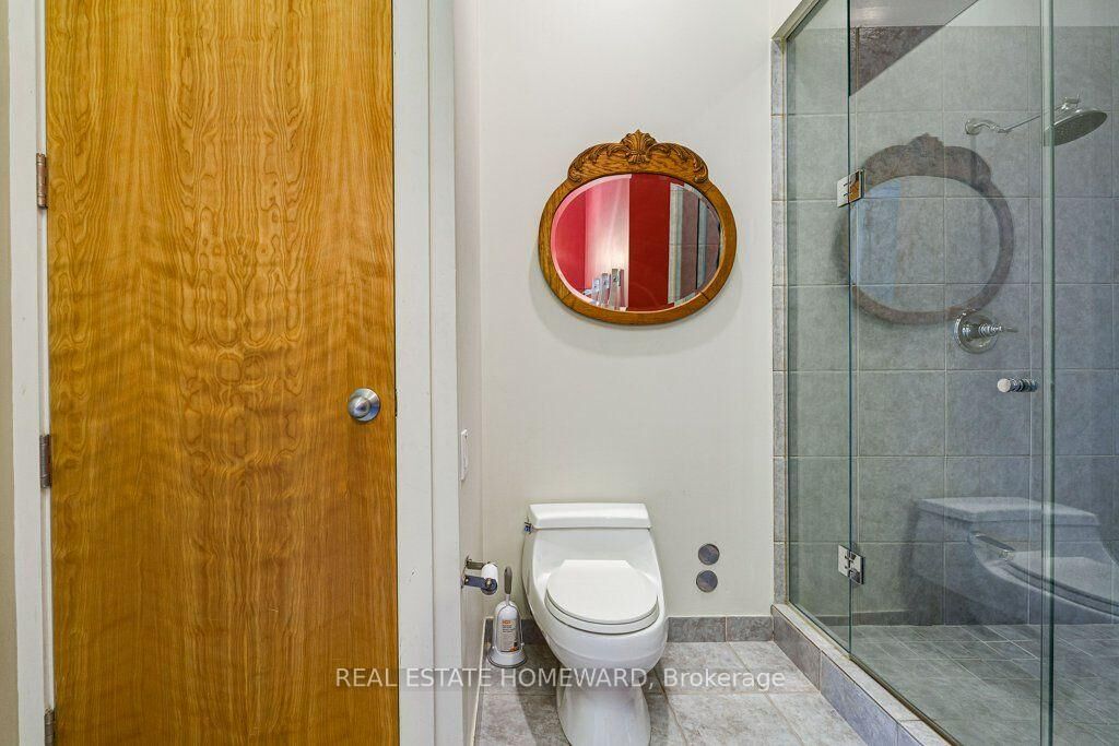 Property Photo: 155 Dalhousie Street Ph1 ON M5B 2P7