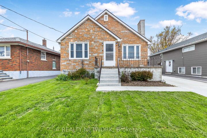 Property Photo:  76 Johnston Street  ON L3K 1G7 