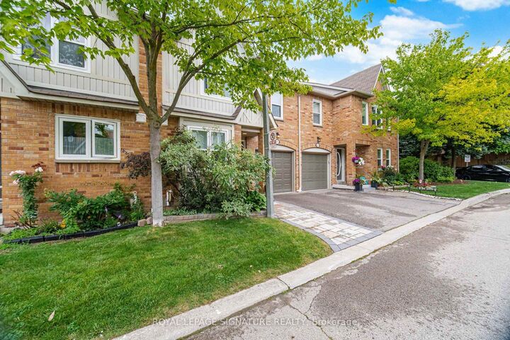 Property Photo: 5940 Glen Erin Drive 19A ON L5M 5W9