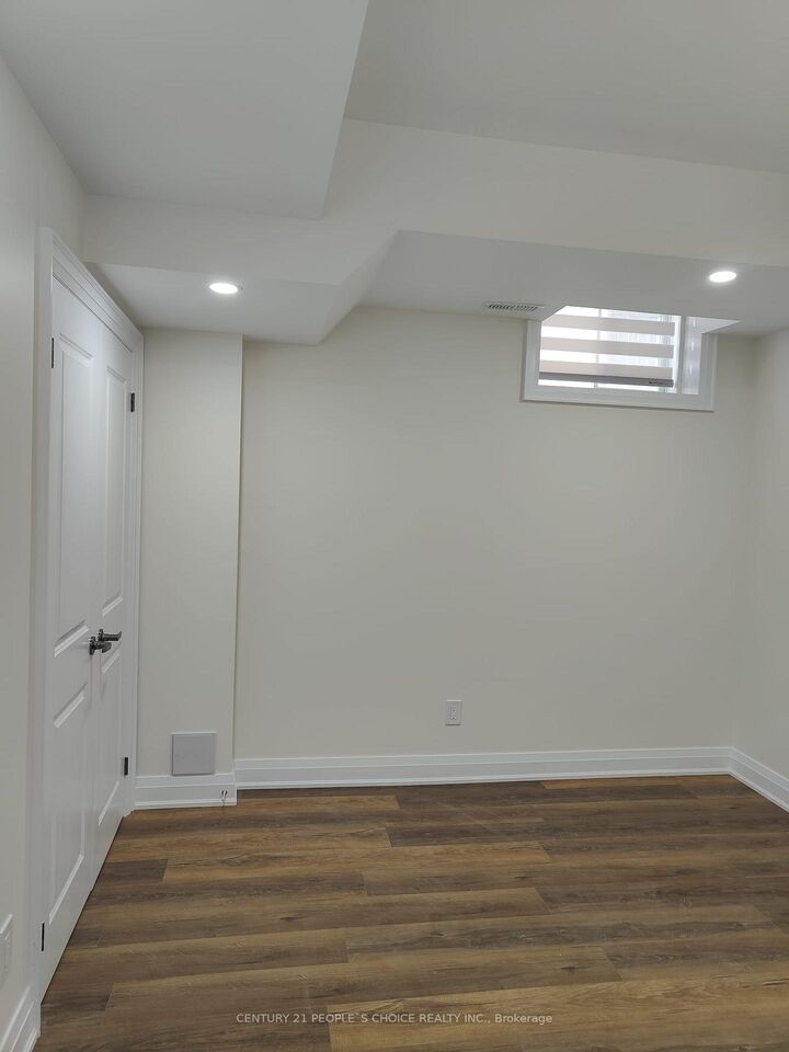Property Photo:  126 Degrey Drive  ON L6P 4L7 