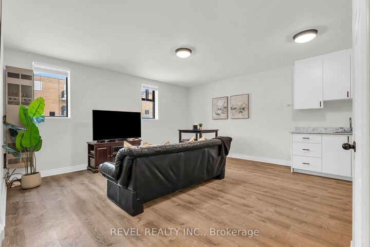 Property Photo: 70 First Street 102 ON L9W 2E5