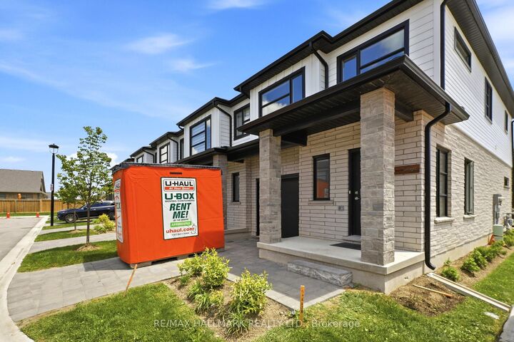 Property Photo:  2700 Buroak Drive 85  ON N6G 0X4 