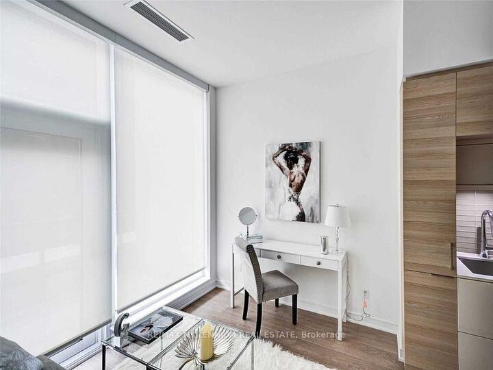 Property Photo: 88 Scott Street 604 ON M5E 1X6