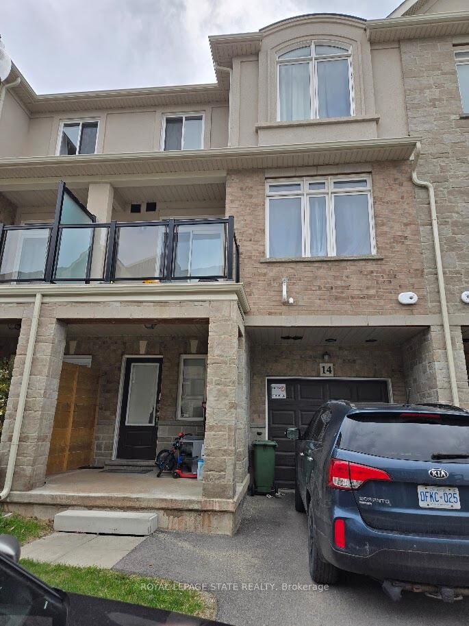 Property Photo: 40 Zinfandel Drive 14 ON L8E 0L1