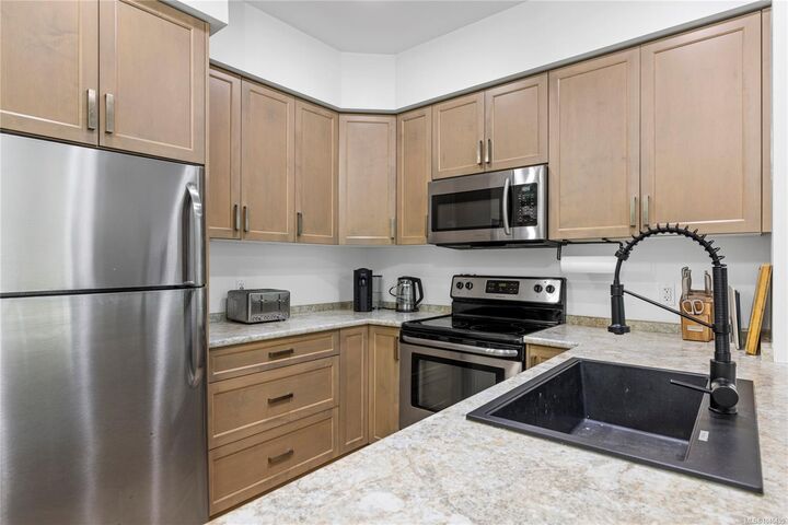 Property Photo: 4960 Songbird Pl #117 BC V9T 0H7