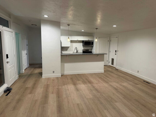 Property Photo: 3830 S Market St UT 84119