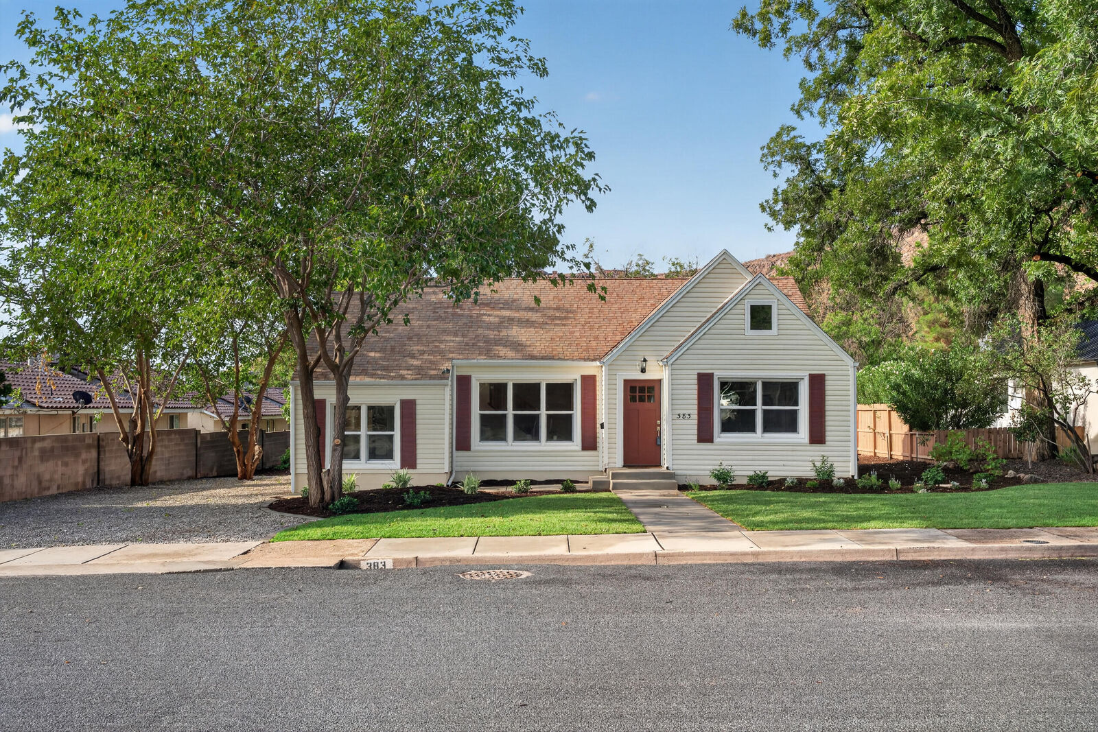 Property Photo:  383 W 200 S  UT 84770 