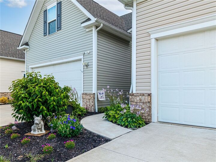 Property Photo: 824 Robinson Drive OH 44050