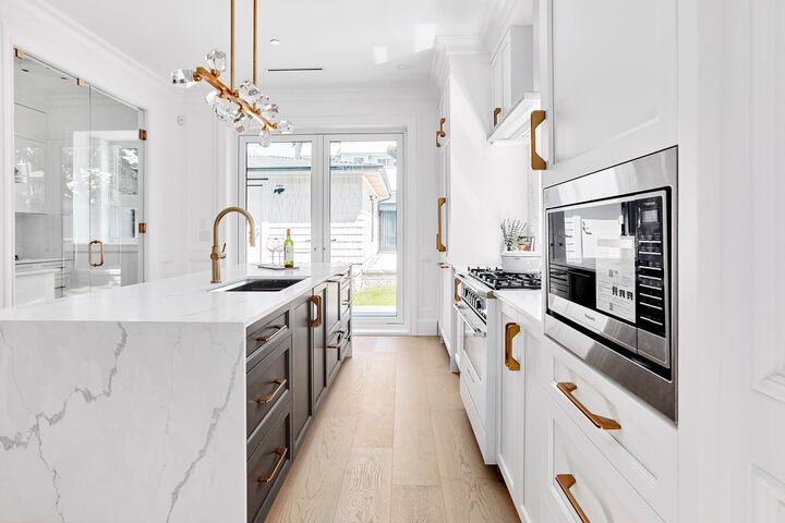 Property Photo: 4005 W 35th Avenue BC V6N 2P4