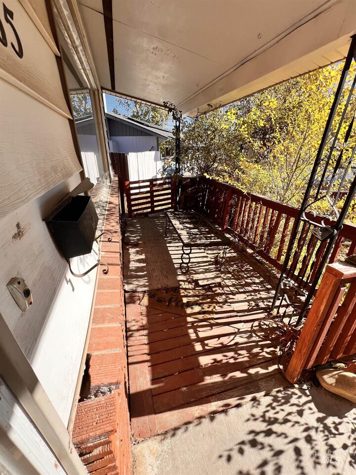 Property Photo:  1065 Gridley Dr.  ID 83647 
