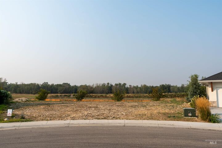 Property Photo: 1887 S Riparian Way ID 83616