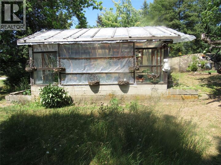 Property Photo:  566 Rosedale Road  BC V1N 4L2 