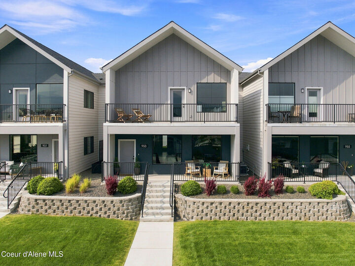 Property Photo:  953 E Railroad Ave  ID 83854 
