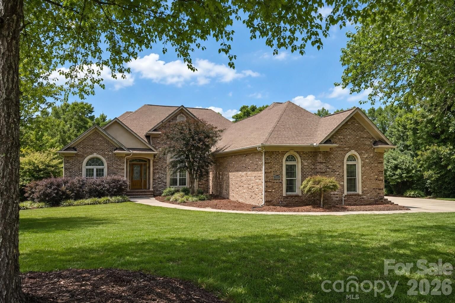 Property Photo:  1001 Heritage Acres Drive  NC 28104 
