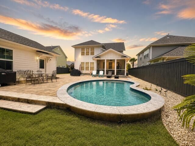 Property Photo:  158 Hewitt Street  SC 29486 