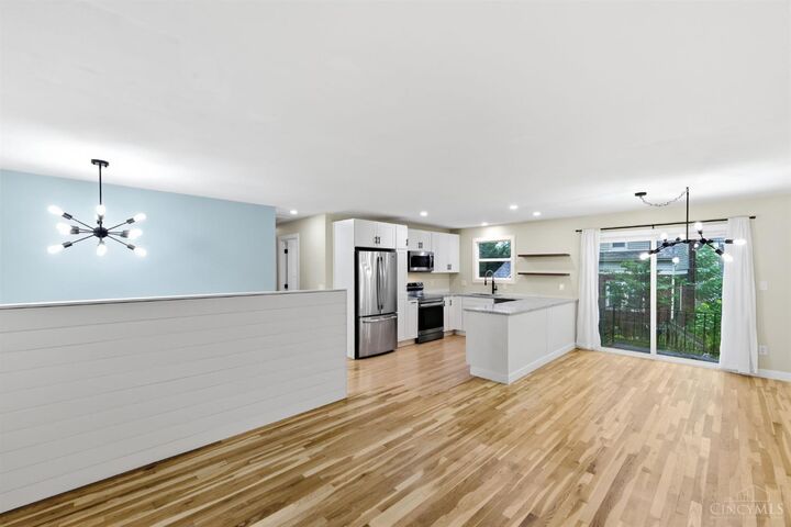 Property Photo:  814 Burns Avenue  OH 45215 