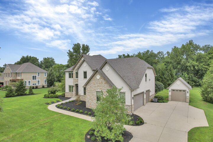 Property Photo: 2370 Dauer Court OH 43065