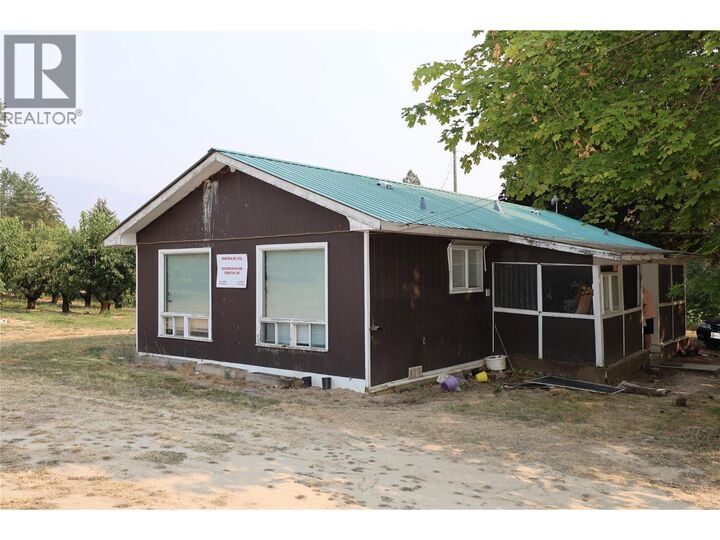 Property Photo: 855 Erickson Road BC V0B 1G1