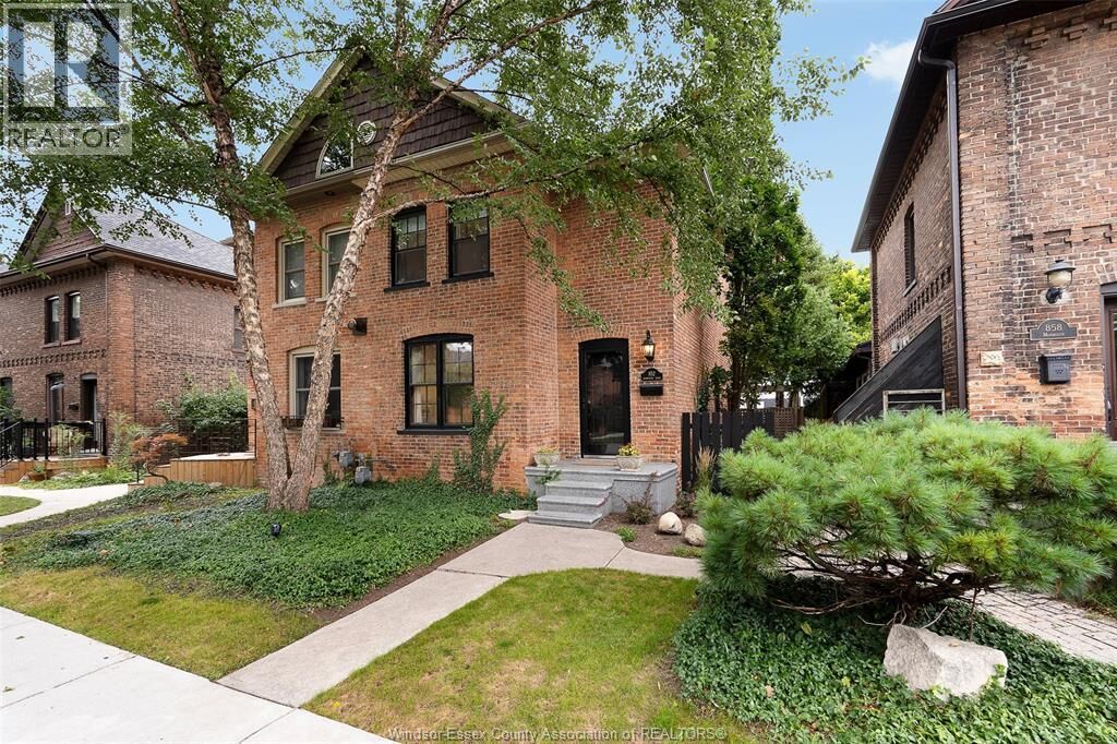 Property Photo:  852 Monmouth  ON N8Y 3L4 