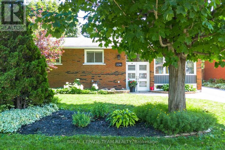 Property Photo: 2296 Kay Street ON K2C 1J7