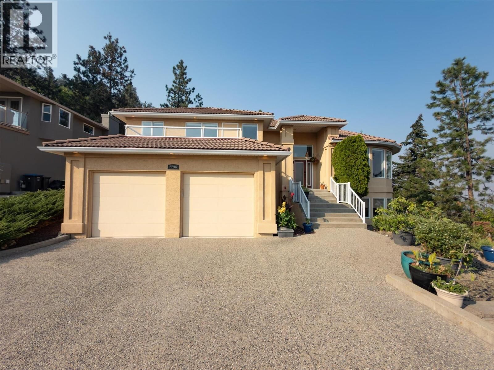 Property Photo: 2296 Lillooet Crescent BC V1V 1T1